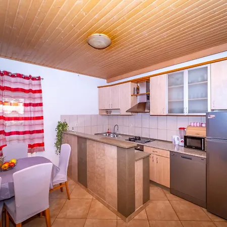 Apartman By The Sea Postira, Brac - 20151 Postira